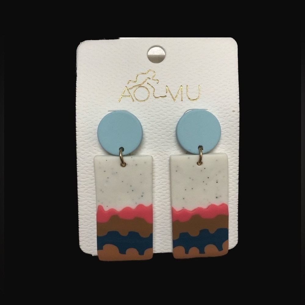 Bohemian Style Earrings - Picture 2 of 2